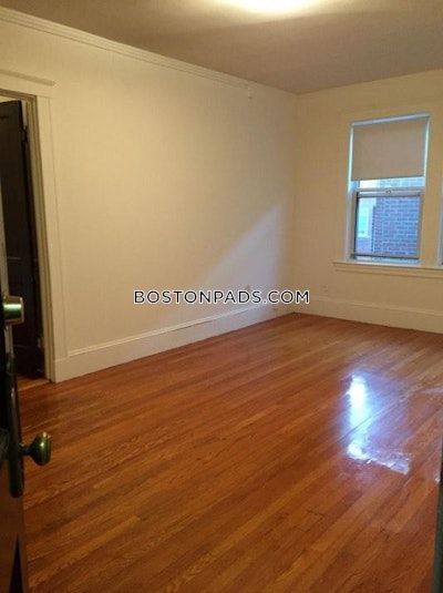 Somerville 1 Bed 1 Bath SOMERVILLE  Spring Hill - $2,350