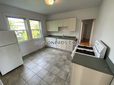 Somerville 4 Beds Tufts  Tufts - $3,600 No Fee