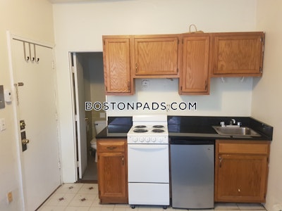 Mission Hill Studio, 1 Bath Unit Boston - $2,100