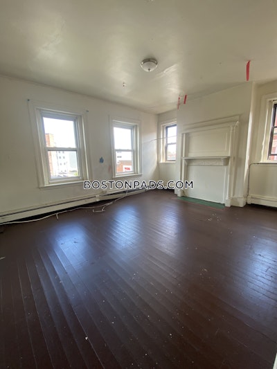 Allston Apartment for rent 5 Bedrooms 1 Bath Boston - $5,600