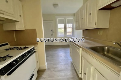 Brookline 3 Bed, 1 Bath Unit  Coolidge Corner - $4,100